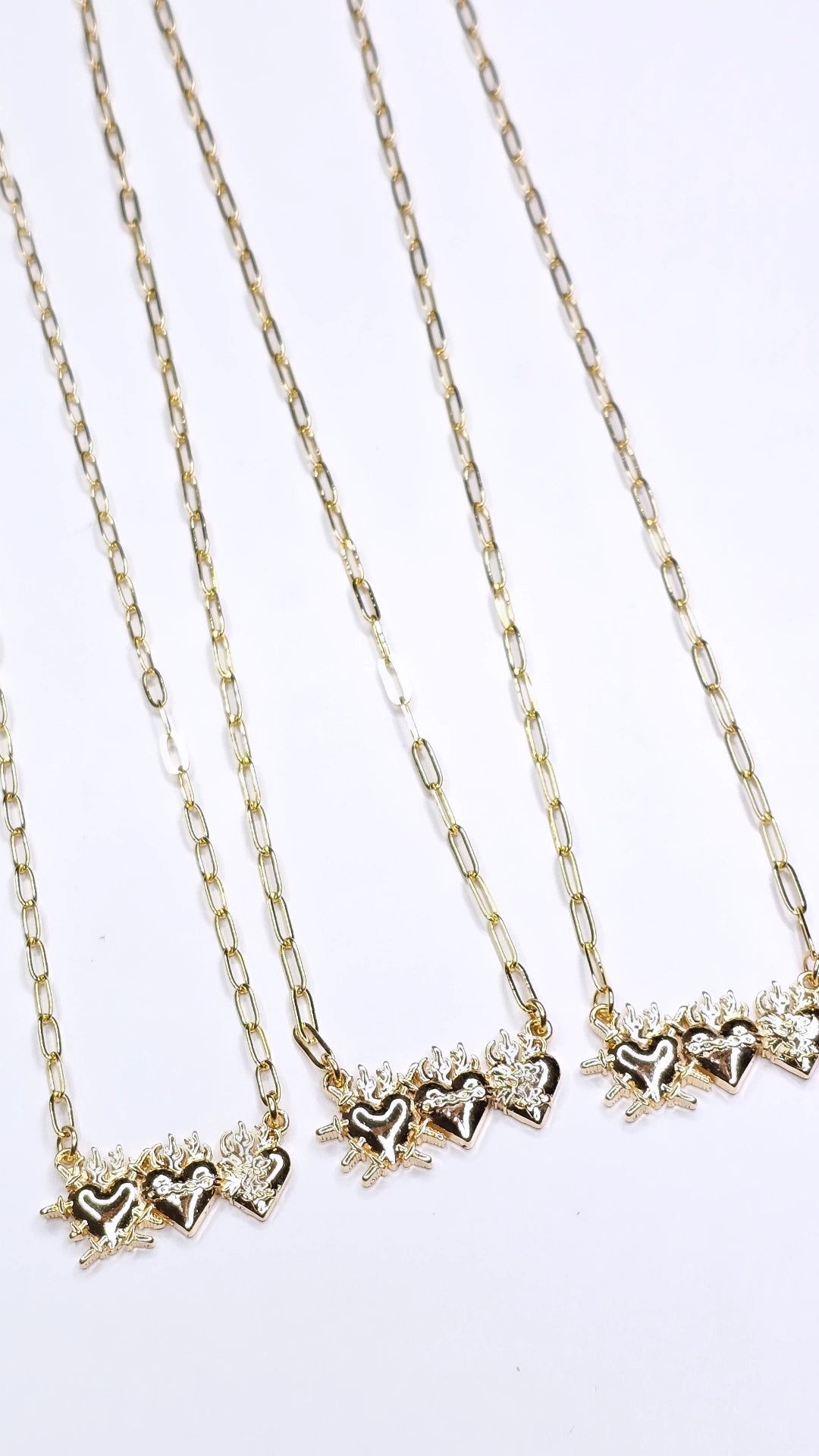 Tres Sagrados Corazones Necklace