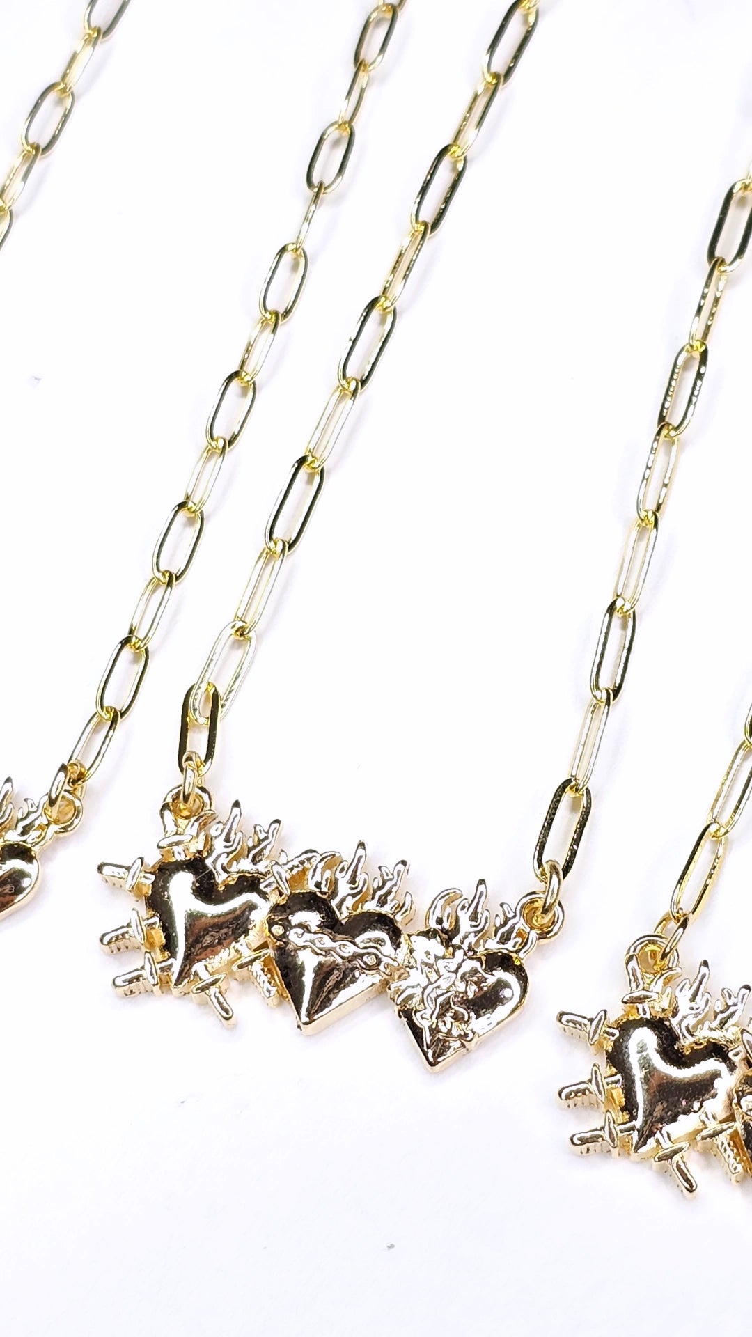 Tres Sagrados Corazones Necklace